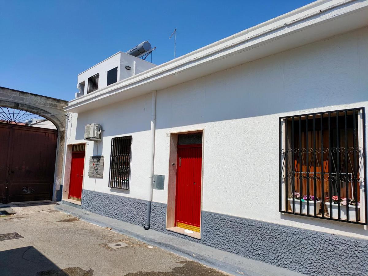 Casa Vacanza In Pieno Centro Storico Vicino Ostuni E La Riserva Di Torre Quaceto San Vito dei Normanni Exterior foto